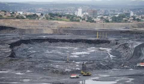951773-mineradora_20-2