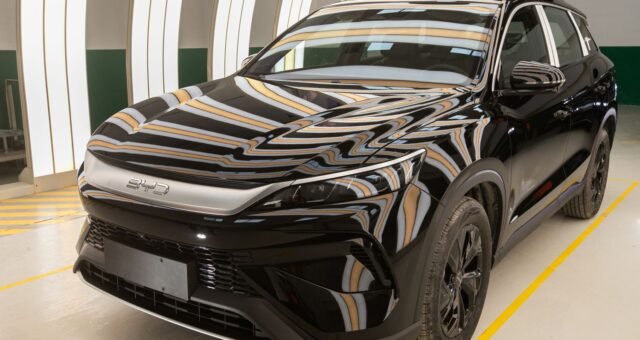 byd-inicia-producao-em-camacari-e-lanca-carro-hibrido-plug-in-flex-divulgacao-4