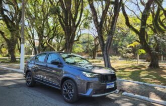 fiat-fastback-hybrid-2026-combina-eficiencia-e-praticidade-em-diferentes-cenarios-sergio-dias-21