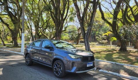 fiat-fastback-hybrid-2026-combina-eficiencia-e-praticidade-em-diferentes-cenarios-sergio-dias-21