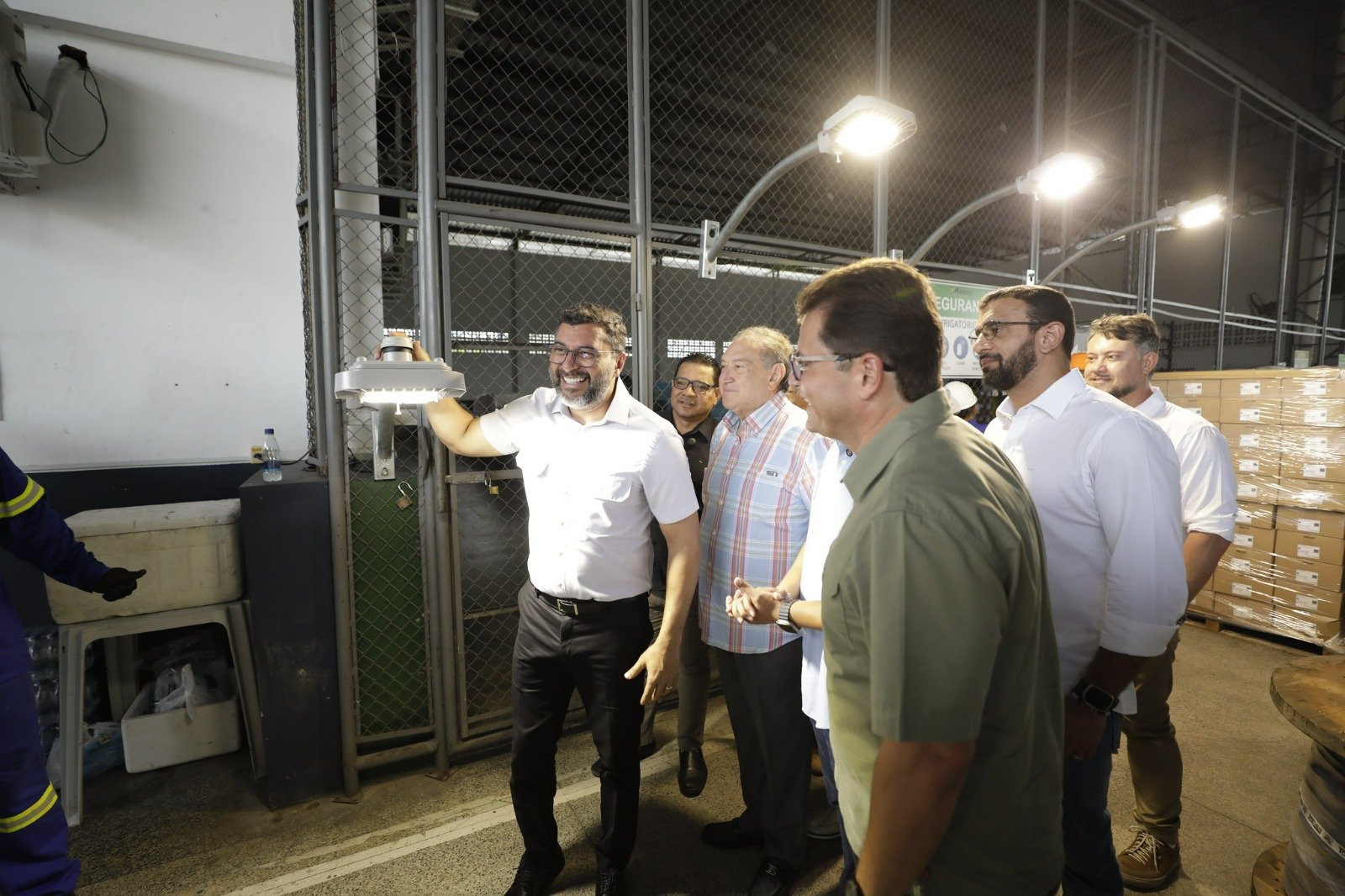 amazonas-conclui-troca-por-led