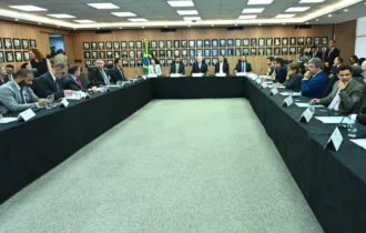 reuniao_com_as_associacoes_de_bebidas_destiladas