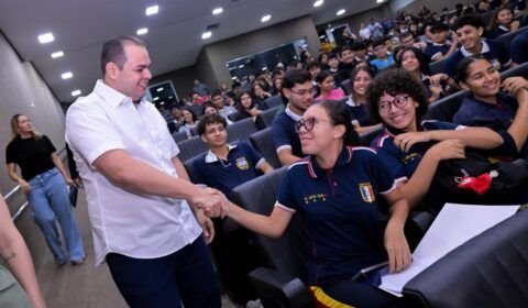 roberto-cidade-incentiva-aluno