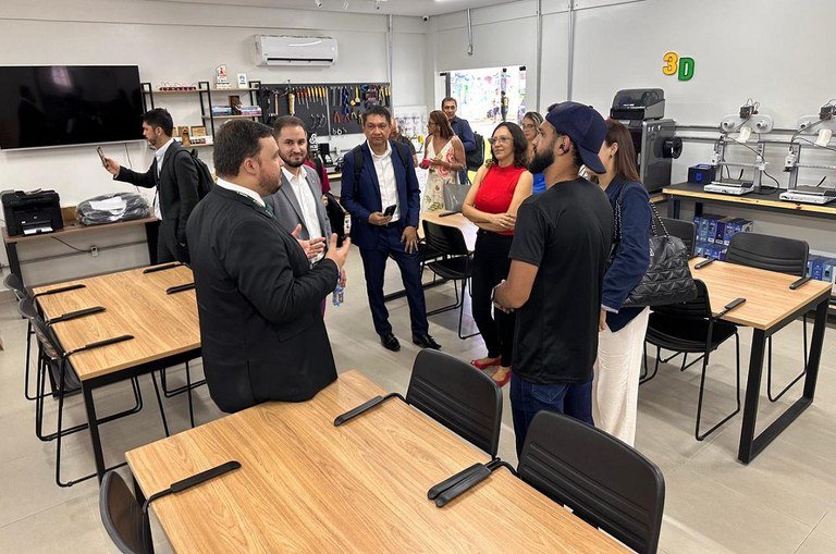 3ea898f2-0a98-42b1-8358-758c3c10bf07