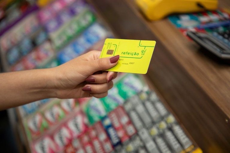 73c0e911-9b3e-40a9-9d0d-0ce4ee4154eb