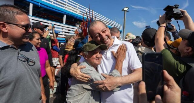 omar-aziz-reforca-compromisso-