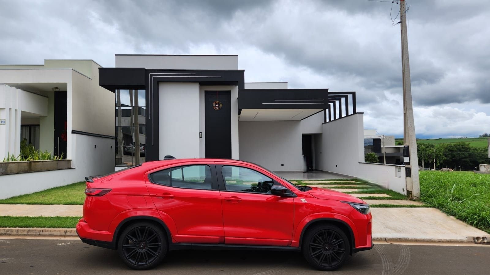 fastback-cresce-no-mercado-e-ganha-leitura-esportiva-na-versao-abarth-sergio-dias-10