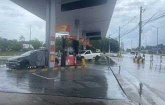 crianca-e-salva-apos-ficar-pre