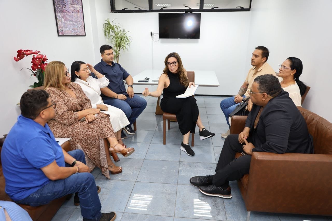 alessandra-campelo-reune-com-s