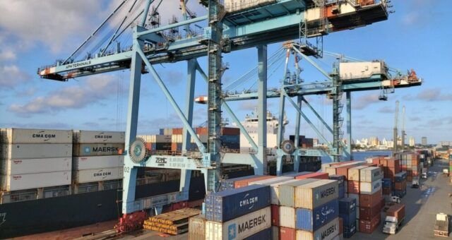 itajai-supera-manaus-como-maio