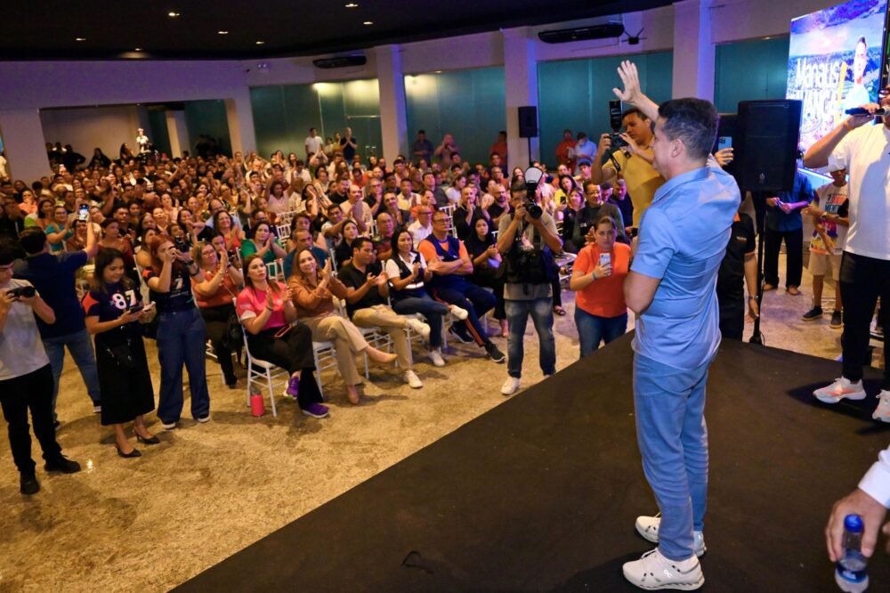 david-almeida-reune-mais-de-25