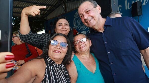omar-aziz-cumpre-compromisso-c