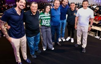 omar-aziz-participa-de-evento-