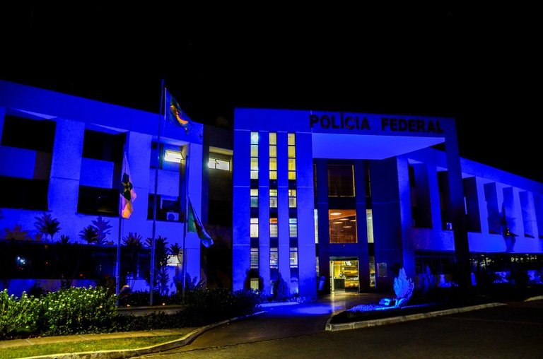 pf-participa-de-homenagem-glob