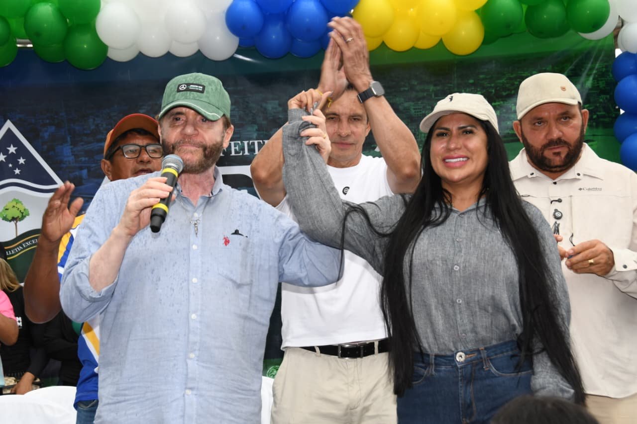 primeira-dama-de-tefe-aceita-c