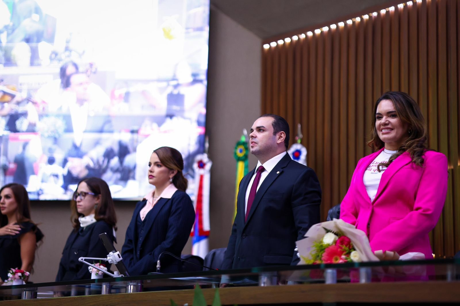 roberto-cidade-lidera-sessao-e