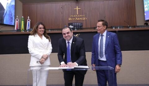 Legislativo Estadual conduz transição e Roberto Cidade assume interinamente o Governo do Amazonas