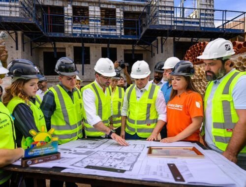 Em vistoria de obras do Residencial Compensa, governador interino Roberto Cidade destaca continuidade dos projetos habitacionais no Amazonas