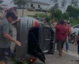 carro-capota-em-grave-acidente