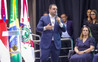 governador-interino-roberto-ci