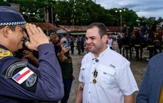 governador-interino-roberto-ci