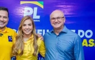 pai-e-filha-em-lados-opostos-m