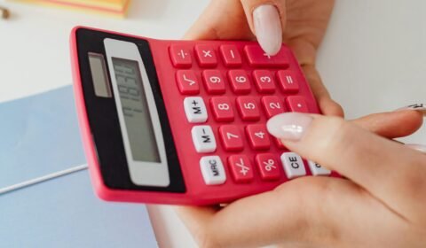 pexels-karola-g-7680680