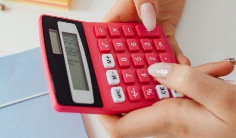 pexels-karola-g-7680680