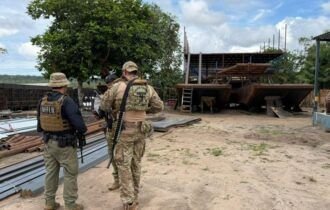 PF e PC combatem garimpo ilegal no Rio Negro