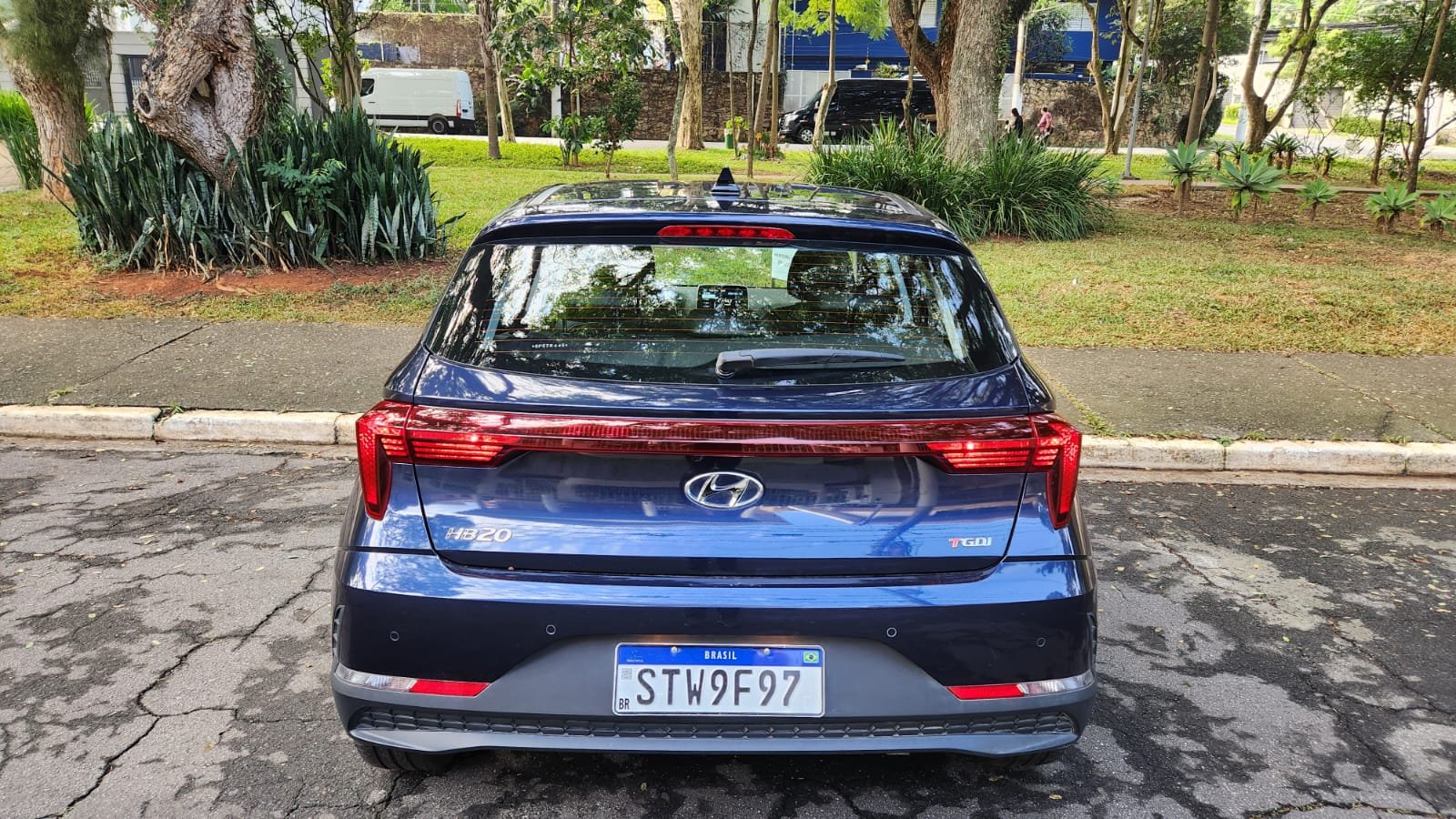 hyundai-hb20-encara-concorrencia-acirrada-entre-os-hatches-compactos-sergio-dias-11