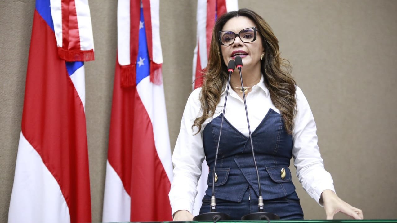 alessandra-campelo-apresenta-p
