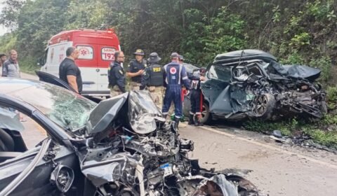 colisao-entre-carros-na-br-174