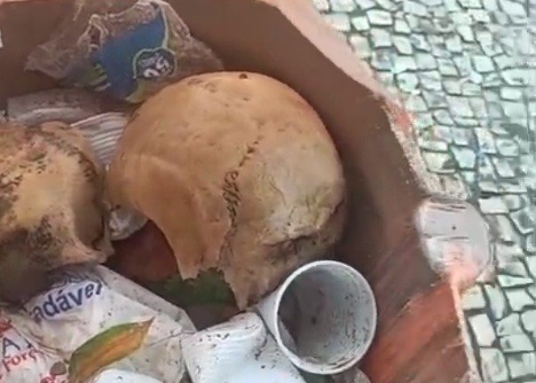 cranio-humano-e-encontrado-na-