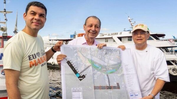 omar-aziz-vai-a-manaus-moderna