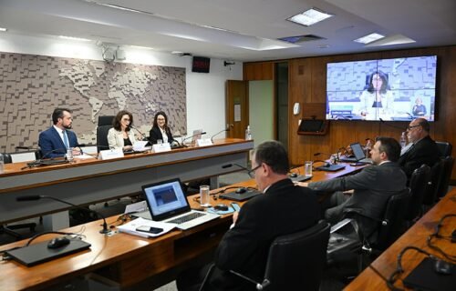 congresso-reage-ao-avanco-da-i