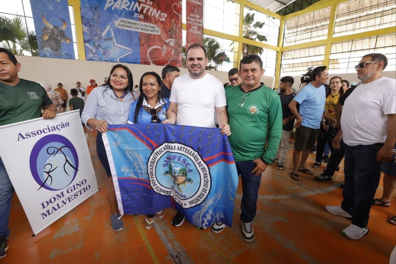 em-parintins-governador-robert