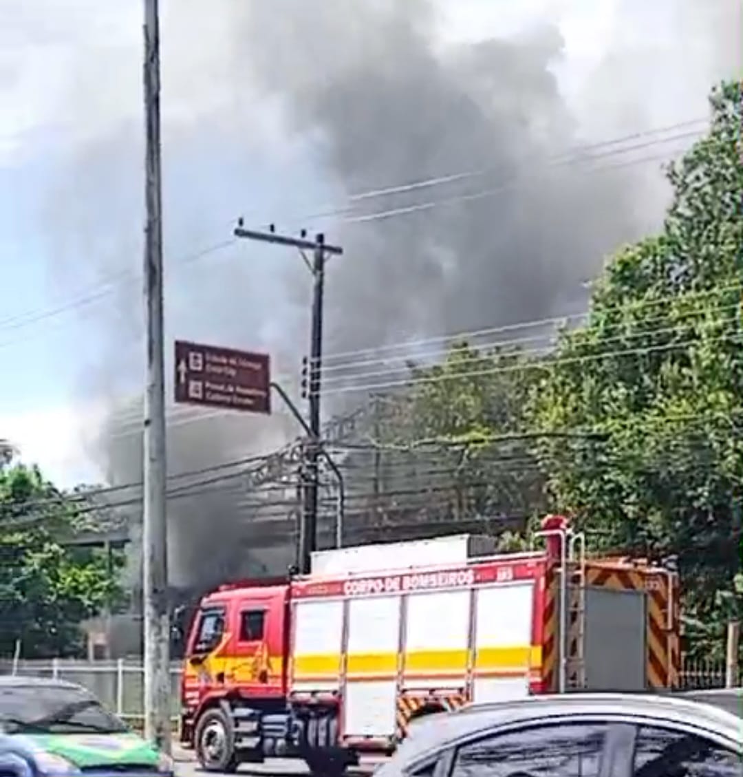incendio-na-avenida-andre-arau