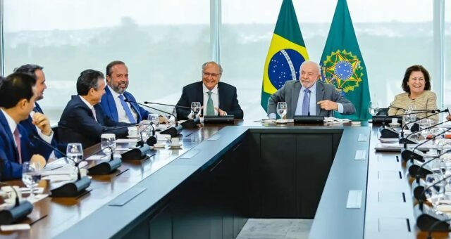 mistura-de-etanol-na-gasolina-
