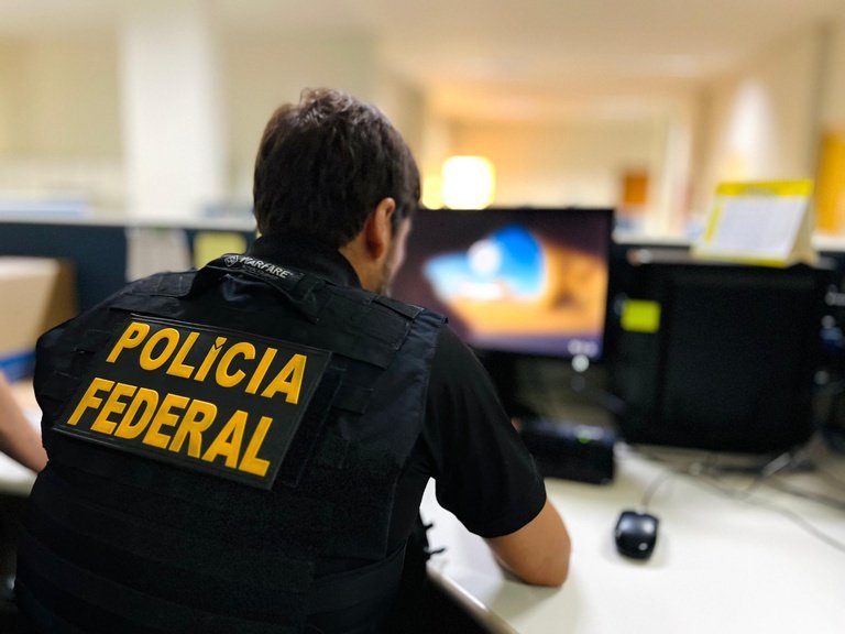 pf-investiga-fraude-em-escala-