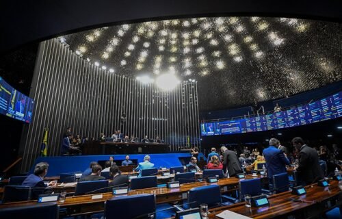 plenario-vota-criacao-de-unive