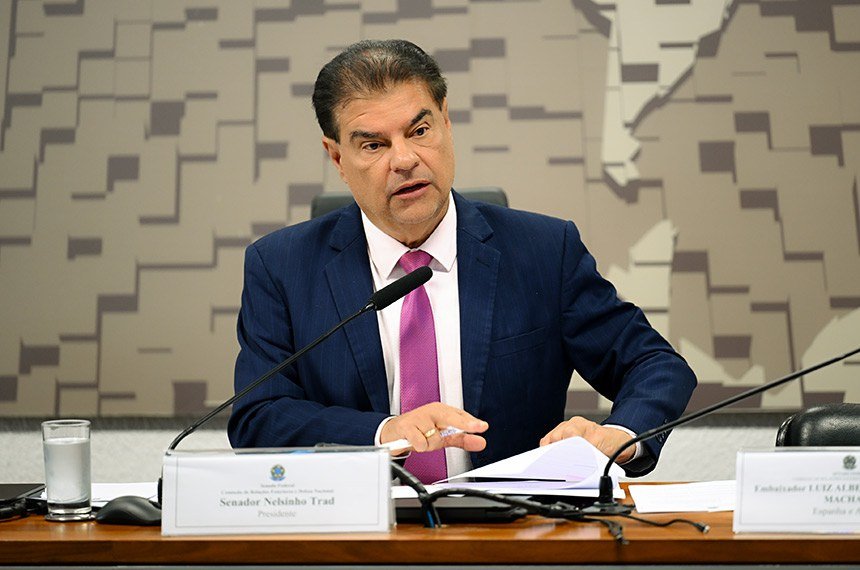 senadores-manifestam-solidarie