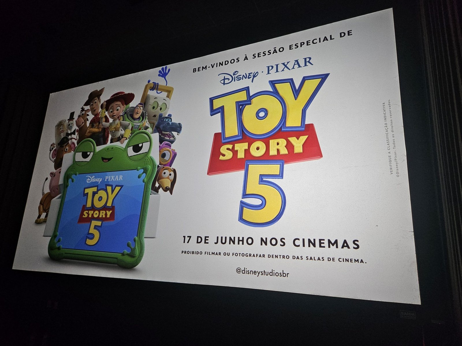 toy-story-5-emociona-ao-discut