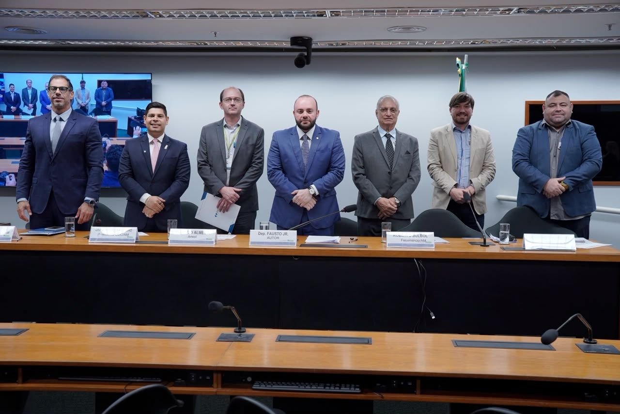na-camara-dos-deputados-defens