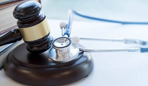 piso-salarial-dos-medicos-amb-