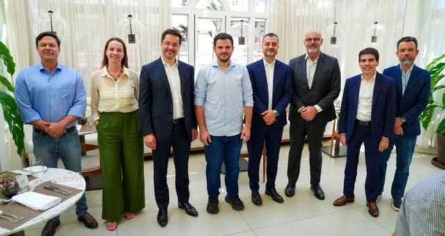 prefeito-renato-junior-anuncia
