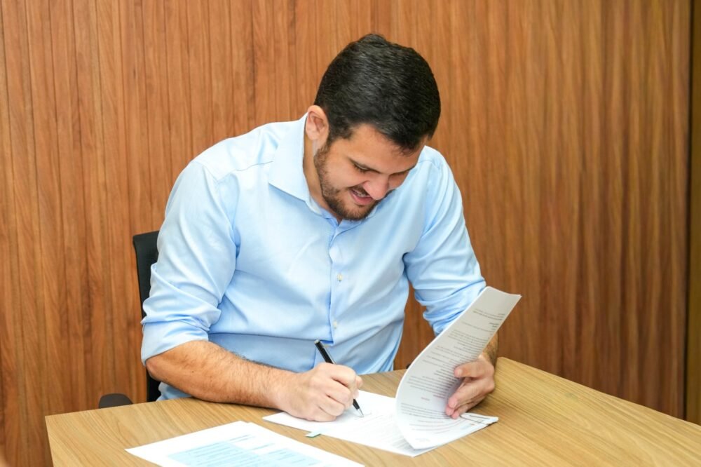 prefeito-renato-junior-anuncia