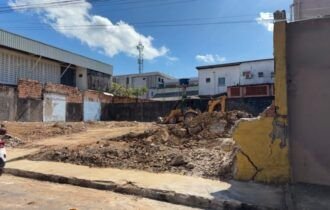 prefeitura-embarga-demolicao-i