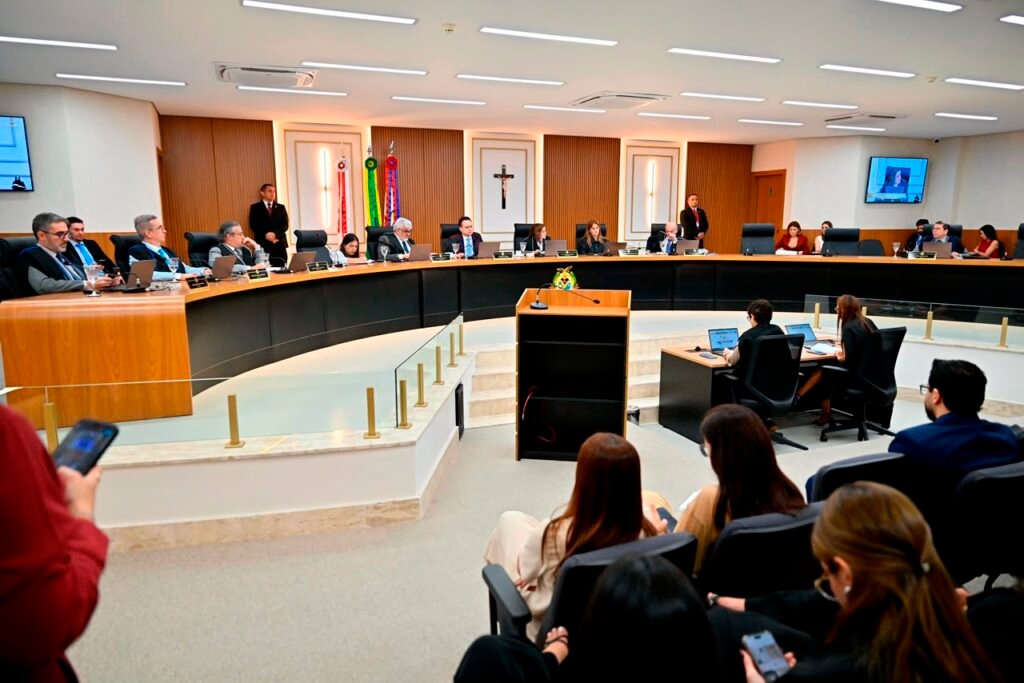 tce-am-rejeita-representacao-c