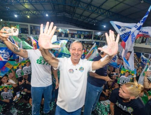 Omar defende rede de apoio a famílias vulneráveis com Programa Amazonas Forte Social
