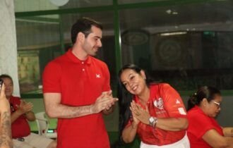 ana-lucia-holanda-e-matheus-hu
